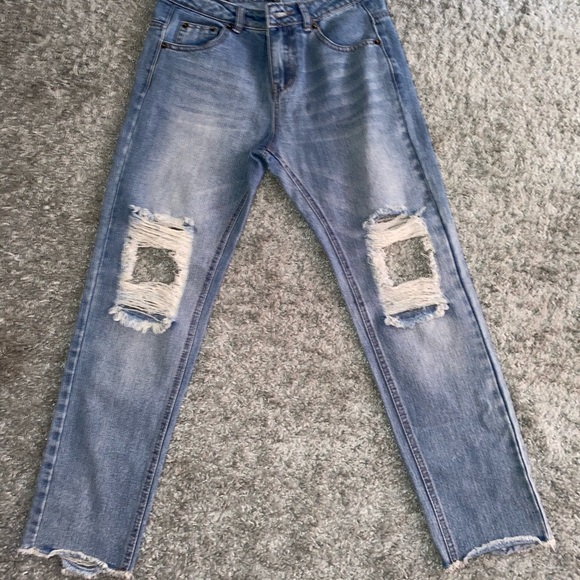 Ripped Jeans - Picture 2 of 2